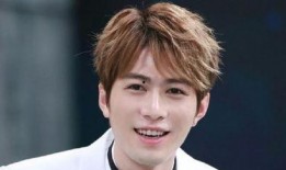 娱乐圈吃瓜的男明星